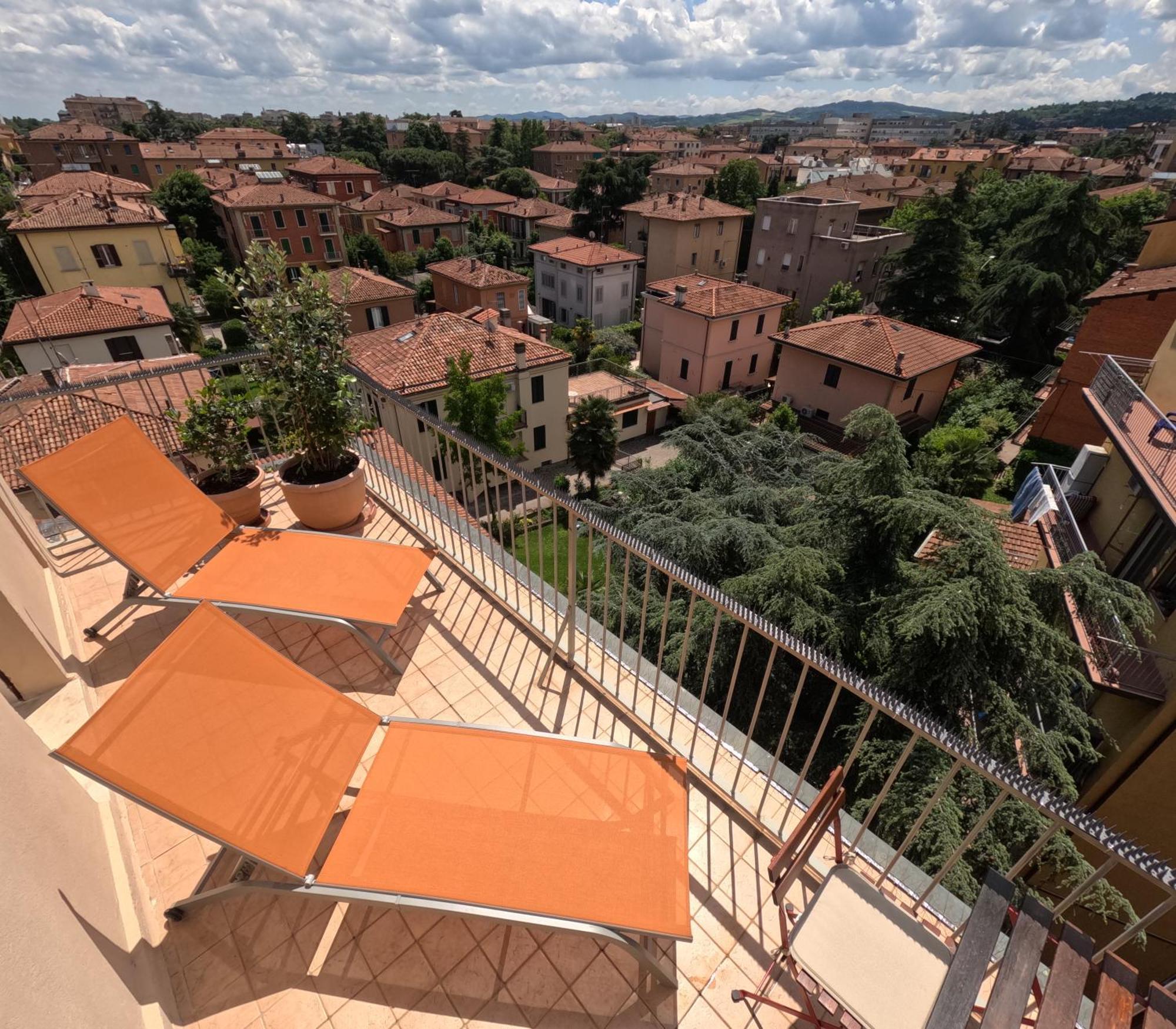 Bellavista Panoramic Terrace Appartamento Con Terrazza Zona Sant Orsola Bolonha Exterior foto
