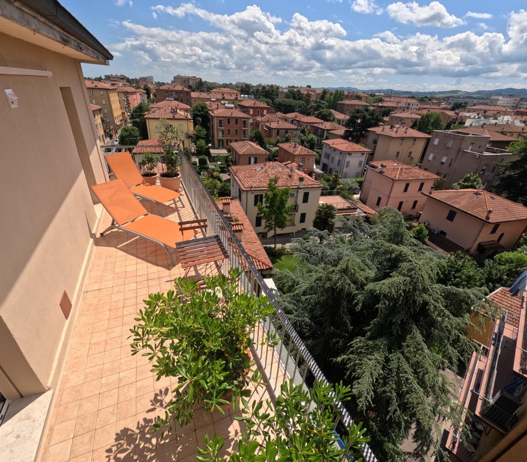 Bellavista Panoramic Terrace Appartamento Con Terrazza Zona Sant Orsola Bolonha Exterior foto